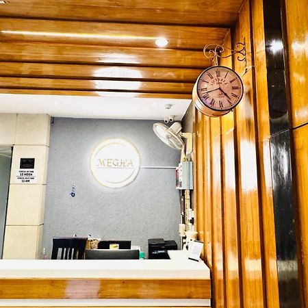 Hotel Megha Inn Lucknow Bagian luar foto