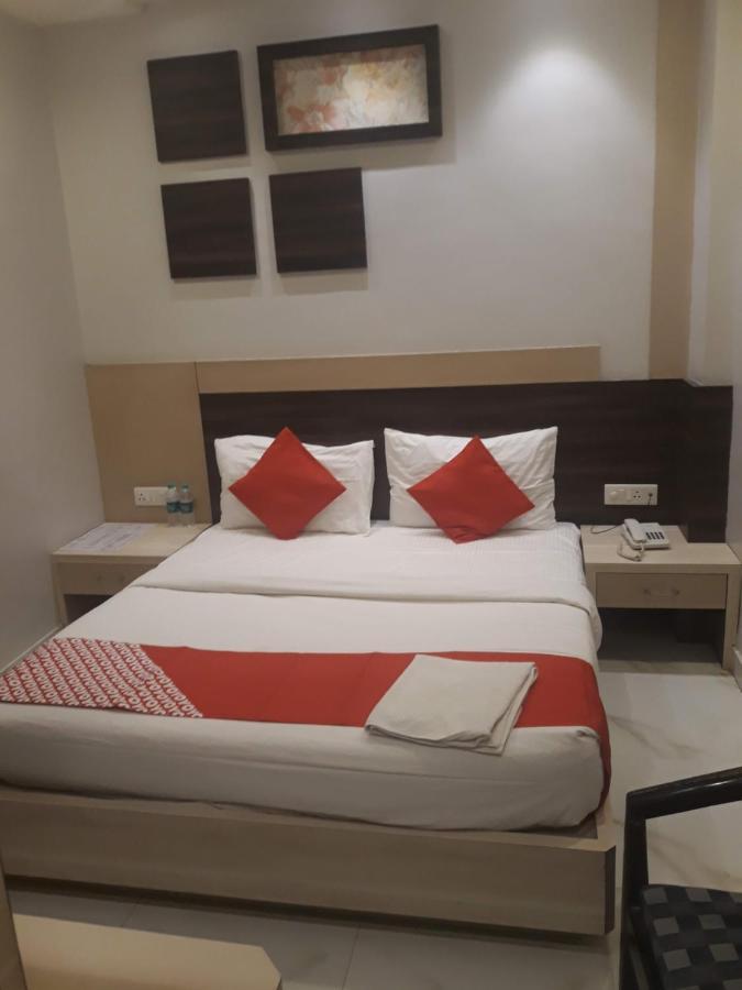 Hotel Megha Inn Lucknow Bagian luar foto
