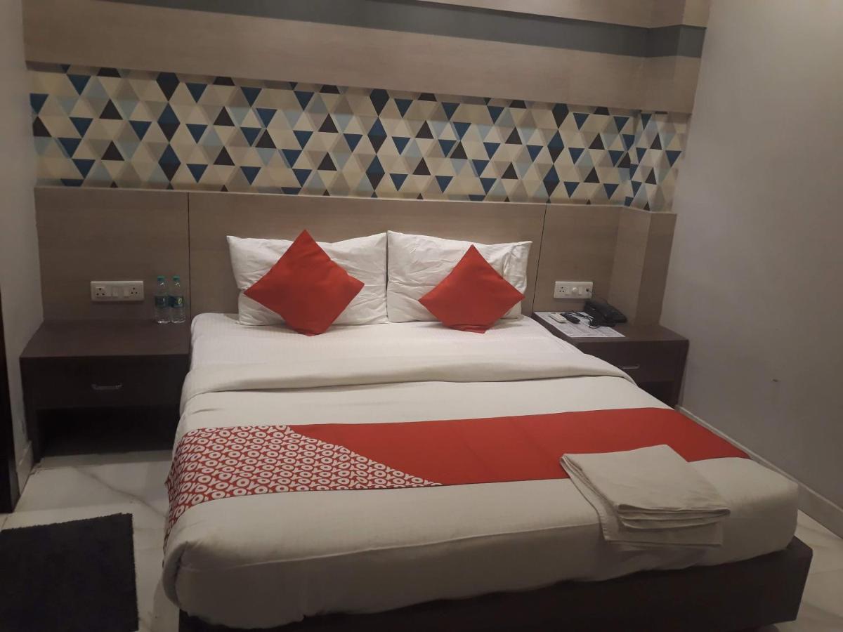 Hotel Megha Inn Lucknow Bagian luar foto