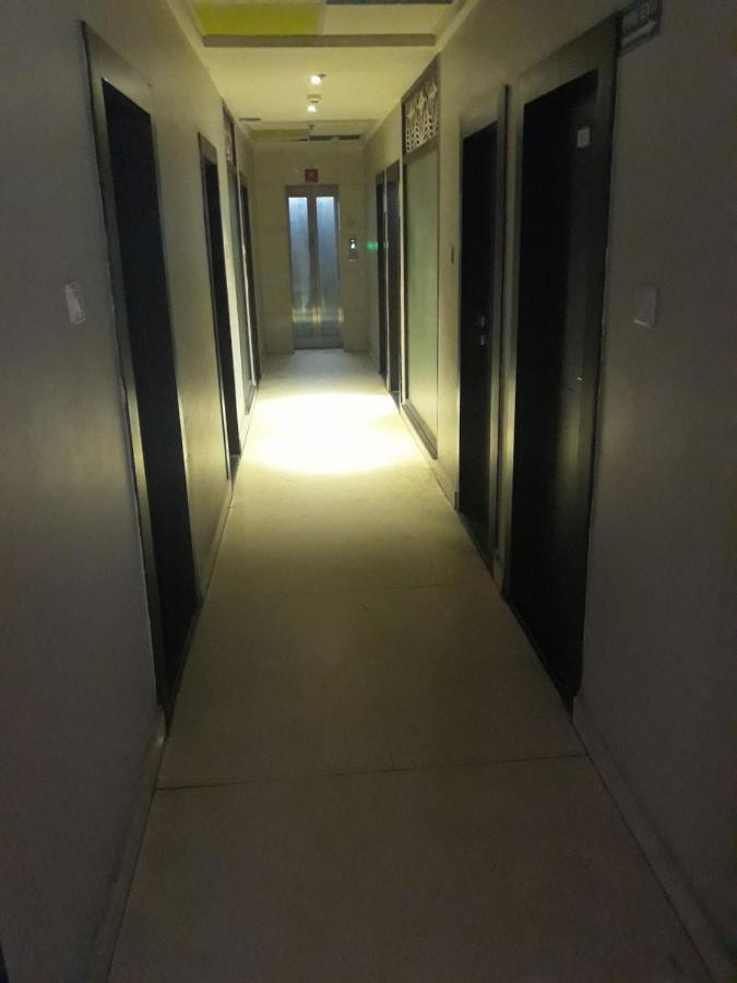 Hotel Megha Inn Lucknow Bagian luar foto